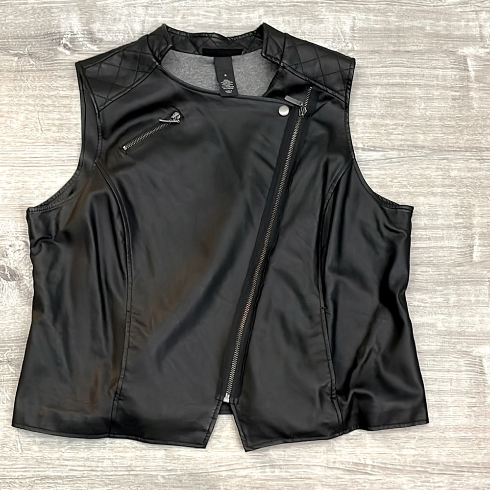 🌼LANE BRYANT VEST SIZE 16🌼